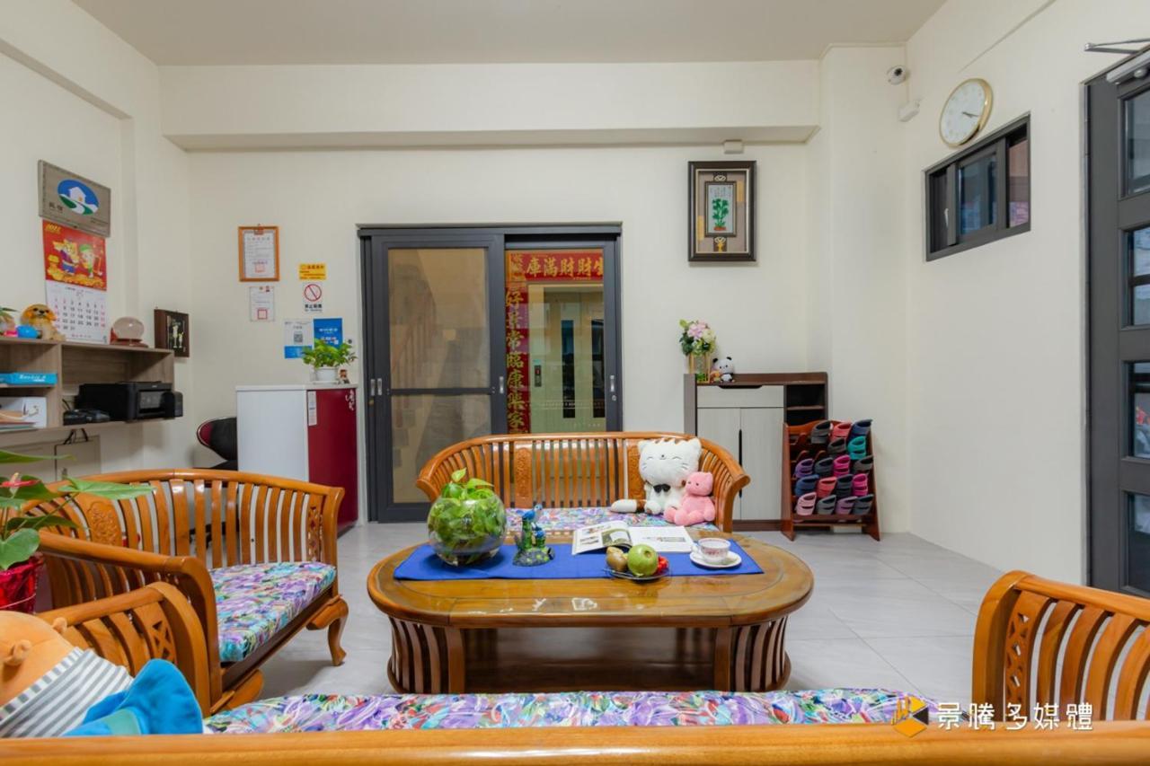 Happiness Is Coming Apartment Hualien City Exterior photo